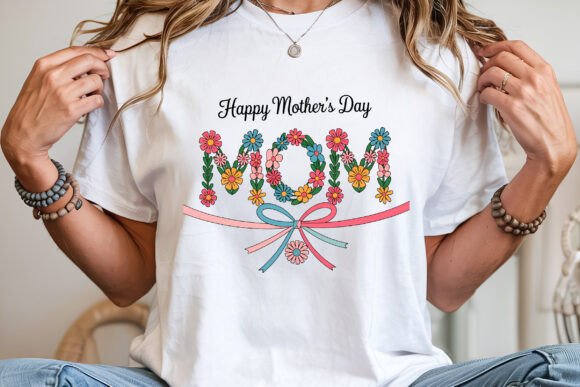 Floral Mom SVG: Graphics for Crafts & Branding